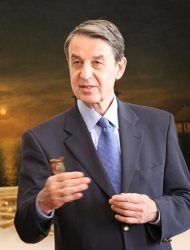 Александр Авдеев